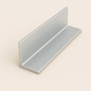 Уголок алюминиевый прессованный неравнополочный 100х30х3 мм АД31 ГОСТ 13738-91 в наличии в Томске